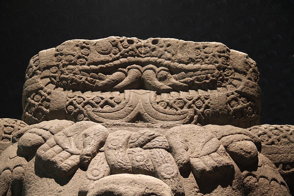 Aztec_Stone_Coatlique_(Cihuacoatl)_Earth_Goddess_-_head