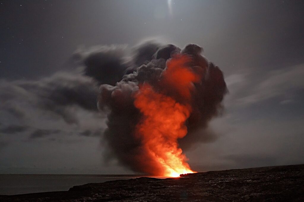 volcano, hawaii, lava, cloud, ash, water, volcanic, eruption, volcanoes, geological, disaster, natural, terrain, hot, dangerous, active, night, fire, flame, danger, nature, smoke, heat, landscape, volcano, volcano, volcano, volcano, volcano, lava, fire, fire, fire, smoke
